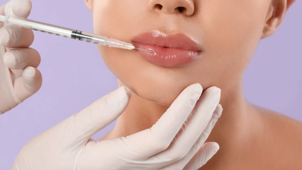 Dermal Fillers vs. Botox: What is the Difference, Pros and Cons? 3 dermal fillers vs.botox the difference, pros and cons